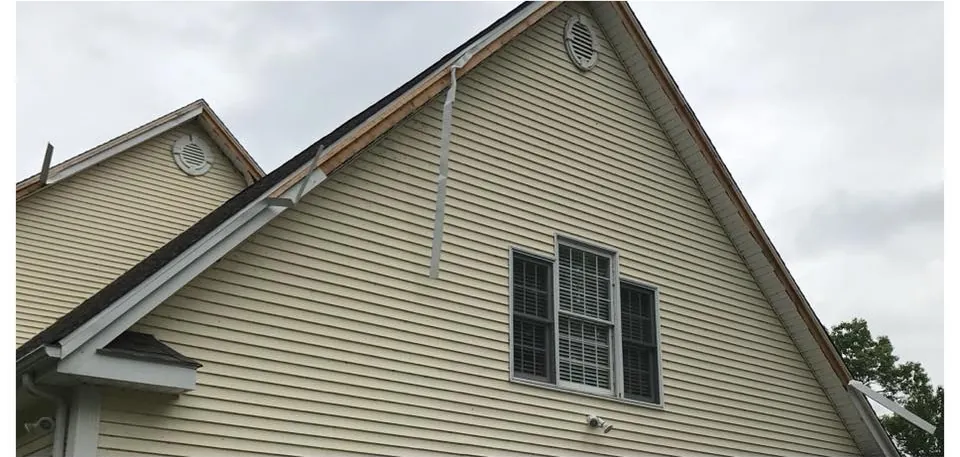 Before — Fascia Repair project in Oxford, CT by Martin's Aluminum