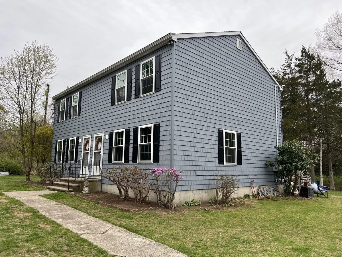 Cedar Shake Siding project in Southbury, CT by Martin's Aluminum