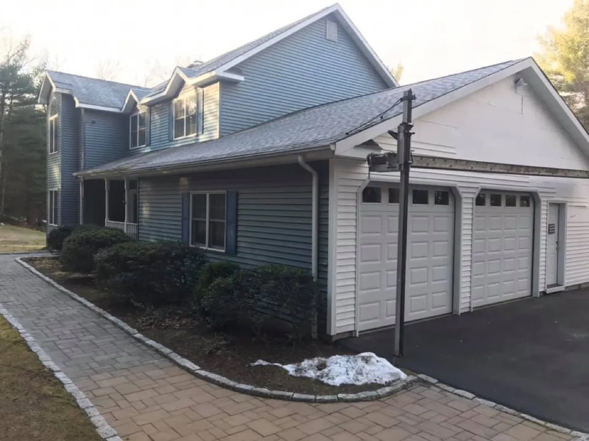 Vinyl Siding project in Southbury, CT by Martin's Aluminum