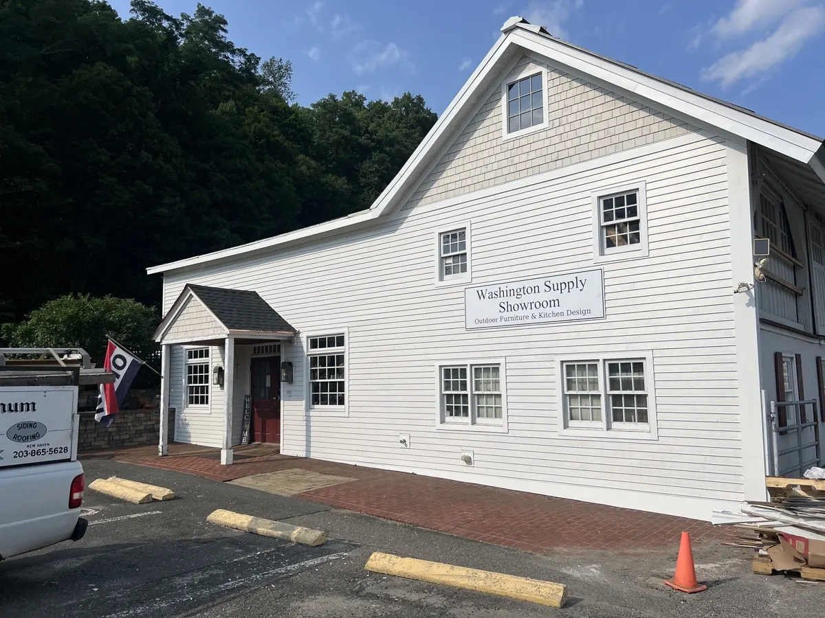 Vinyl Siding project in Southbury, CT by Martin's Aluminum