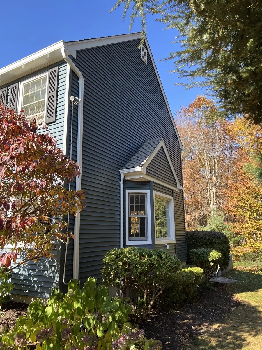 Vinyl Siding project in Southbury, CT by Martin's Aluminum