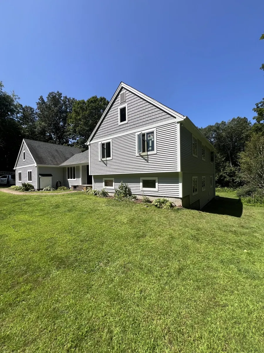 Vinyl Siding project in Southbury, CT by Martin's Aluminum